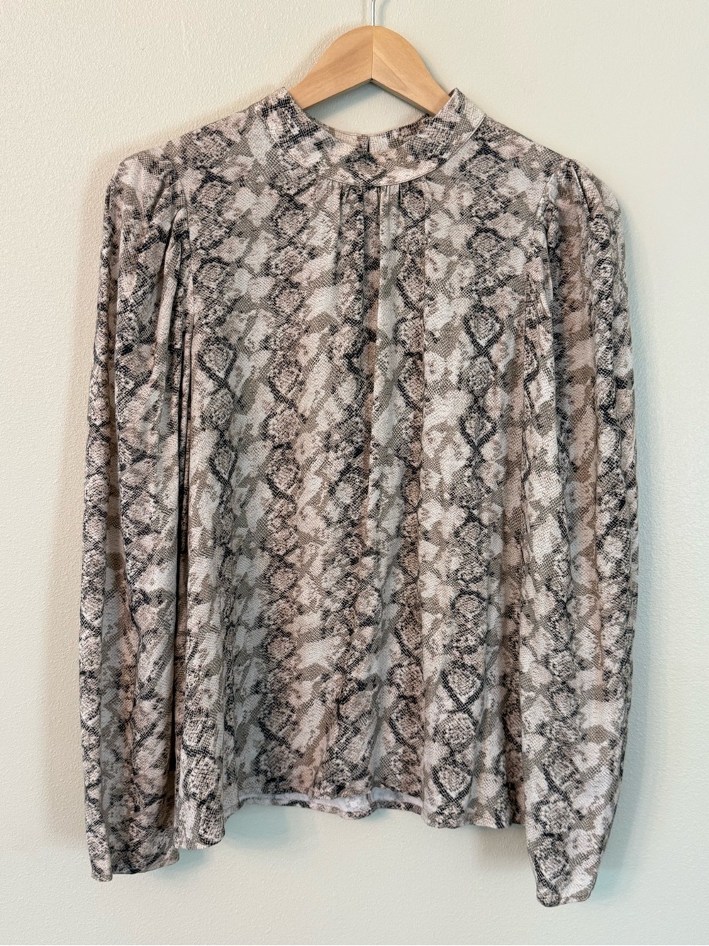 Greylin Snake Print Mock Neck Blouse Top Puff Sleeve Rayon Size M